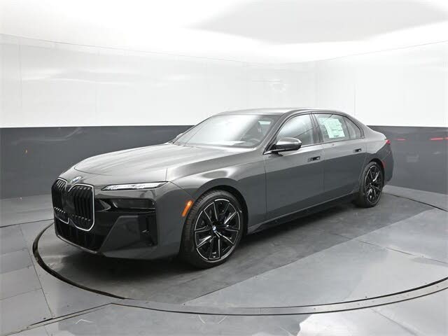 2025 BMW 7 Series 740i xDrive