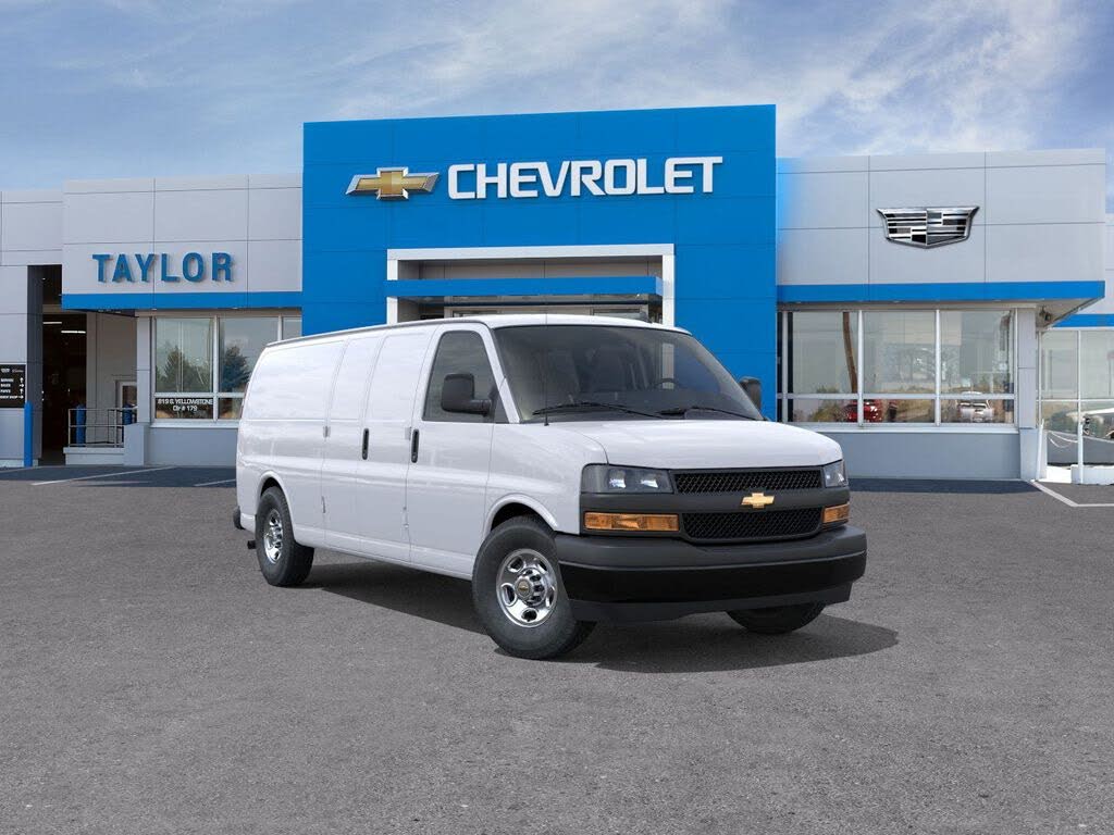 2025 Chevrolet Express Cargo 3500 RWD