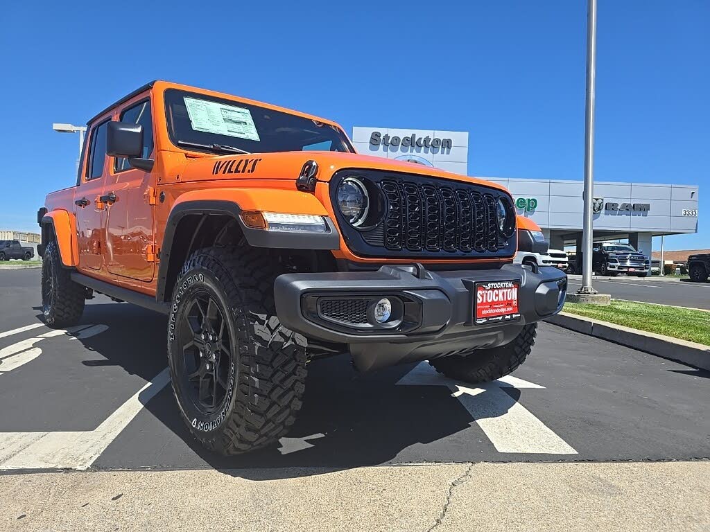 2025 Jeep Gladiator Willys Crew Cab 4WD