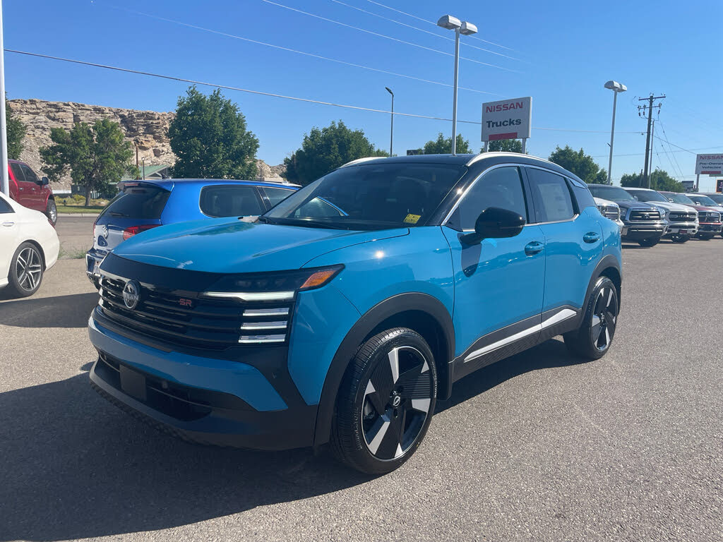 2025 Nissan Kicks SR AWD