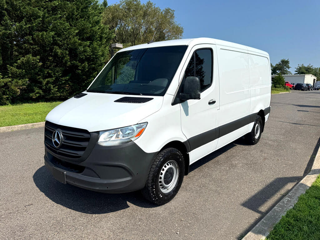 2022 Mercedes-Benz Sprinter 1500 144 High Roof Passenger Van RWD