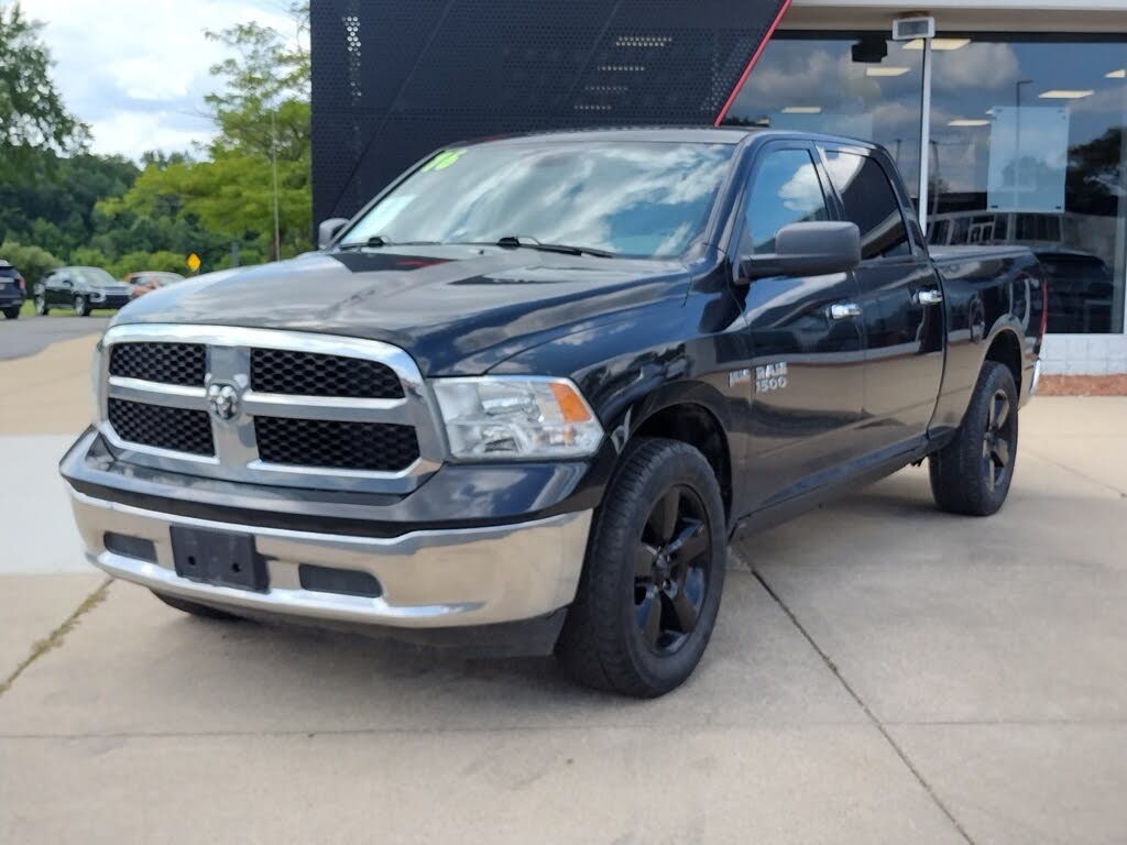 2016 RAM 1500 SLT Crew Cab 4WD