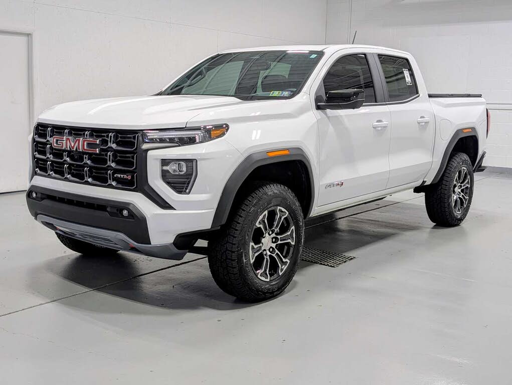 2024 GMC Canyon AT4 Crew Cab 4WD