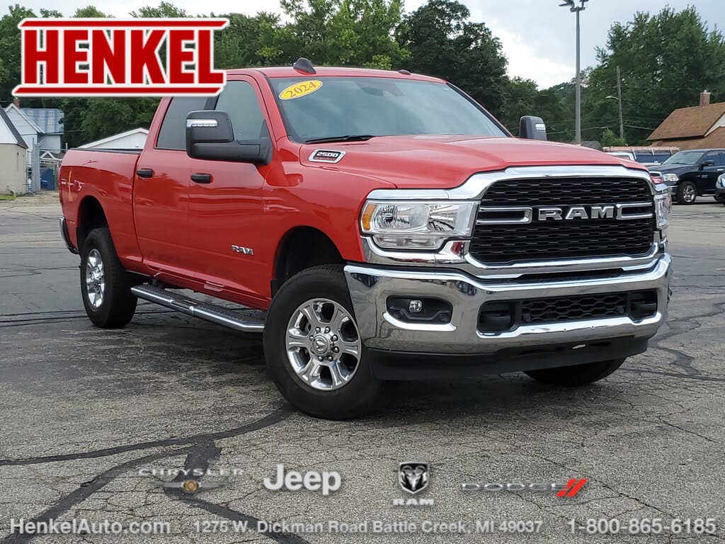 2024 RAM 2500 Big Horn Crew Cab 4WD