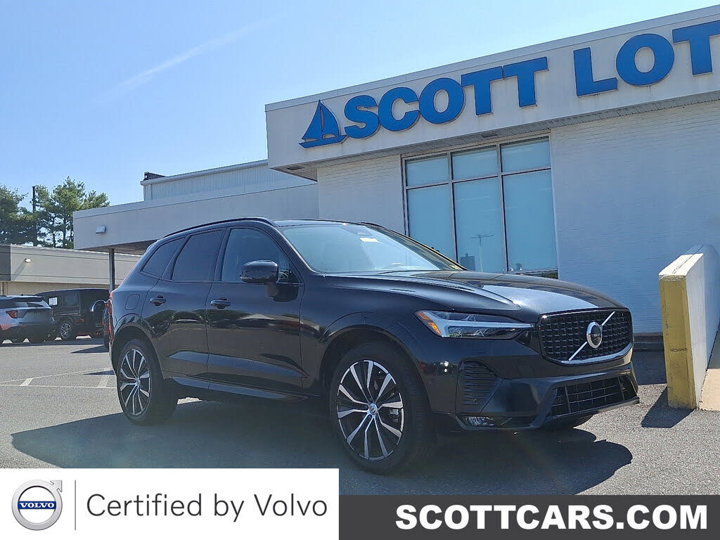 2024 Volvo XC60 B5 Plus Dark Theme AWD