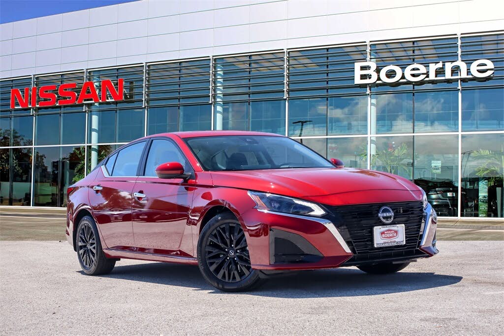 2025 Nissan Altima 2.5 SV FWD