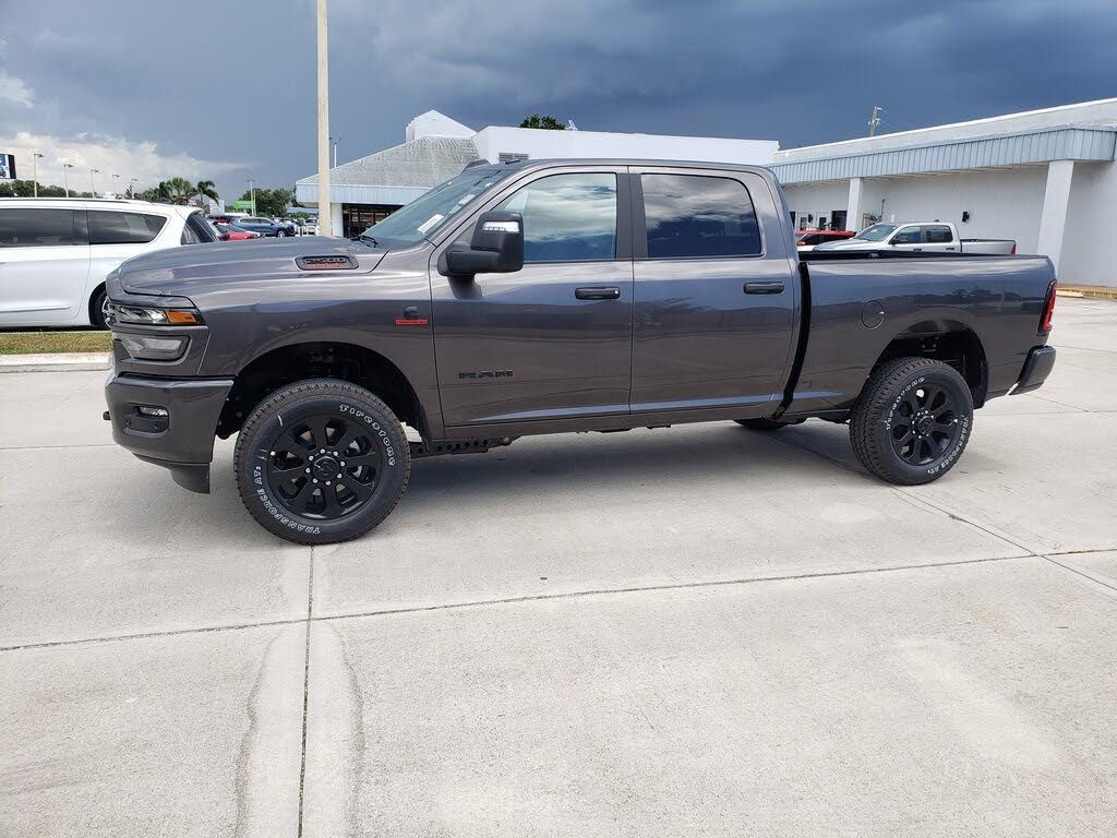 2025 RAM 2500 Big Horn Crew Cab 4WD