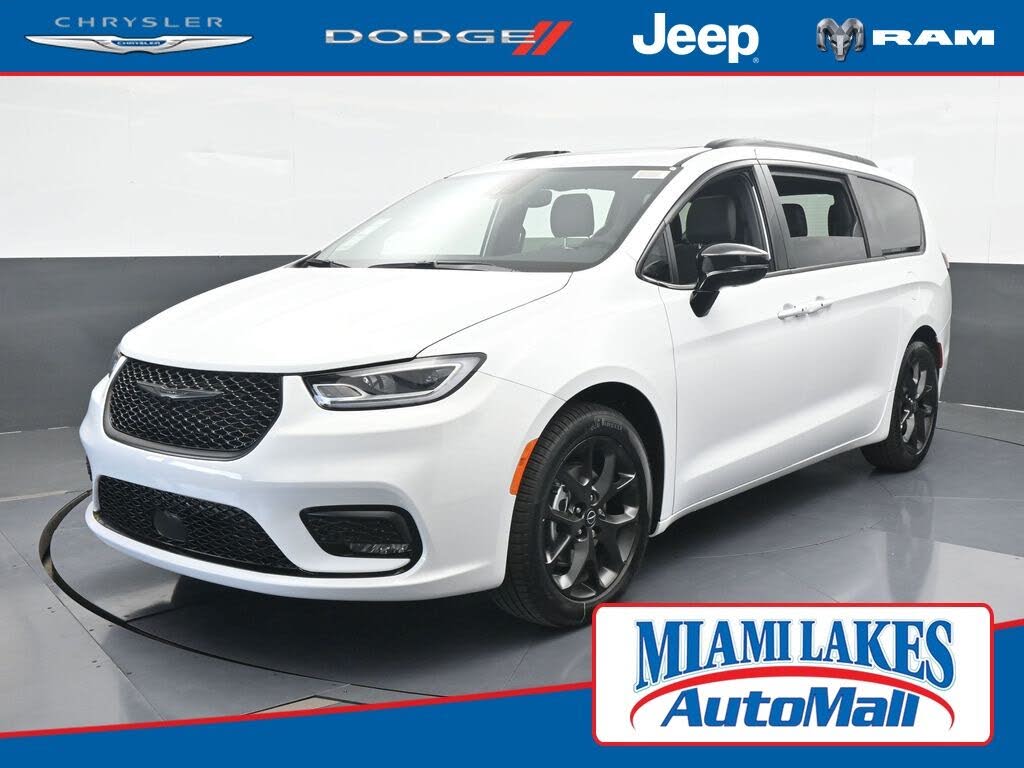 2026 Chrysler Pacifica Limited FWD