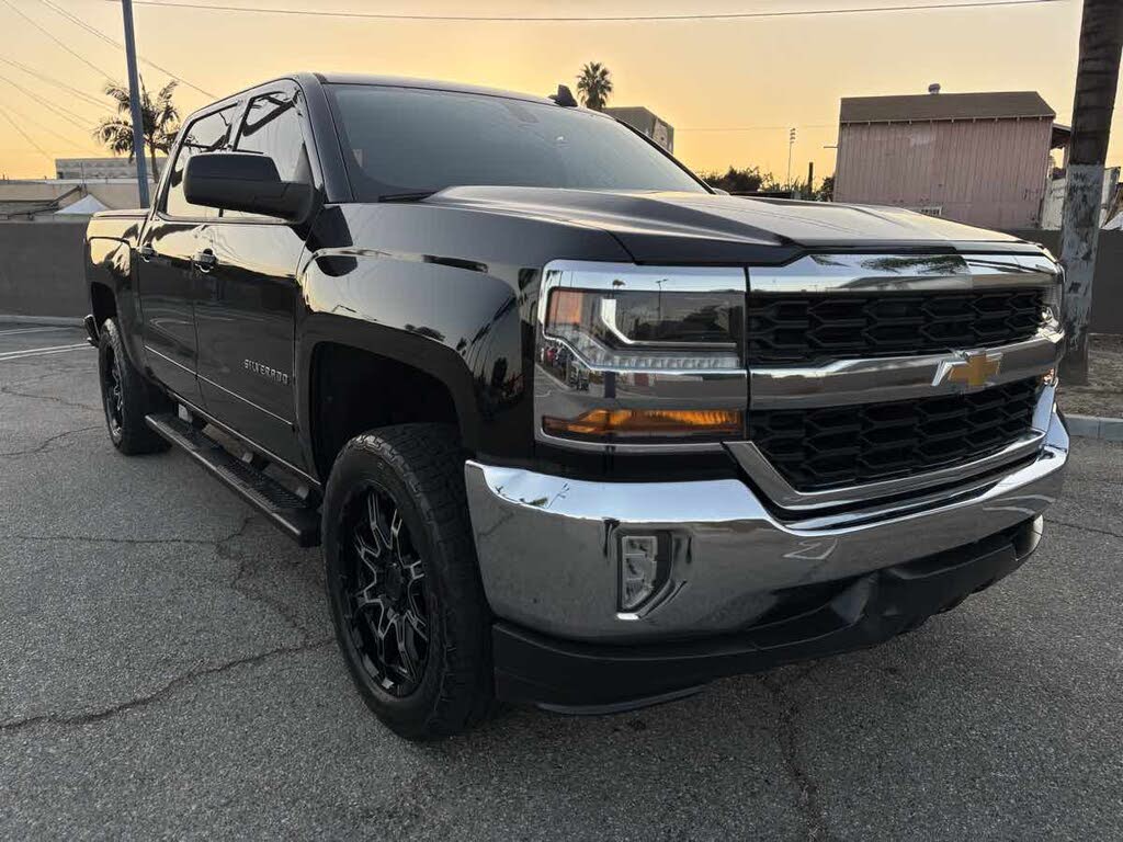 2018 Chevrolet Silverado 1500 LT Crew Cab RWD