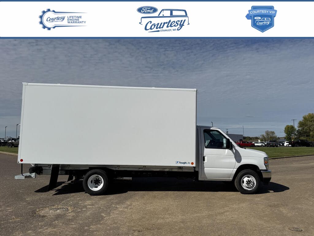 2026 Ford E-Series Chassis E-350 SD Cutaway 138 RWD