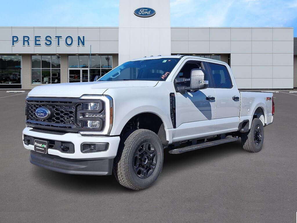 2026 Ford F-250 Super Duty XL Crew Cab 4WD