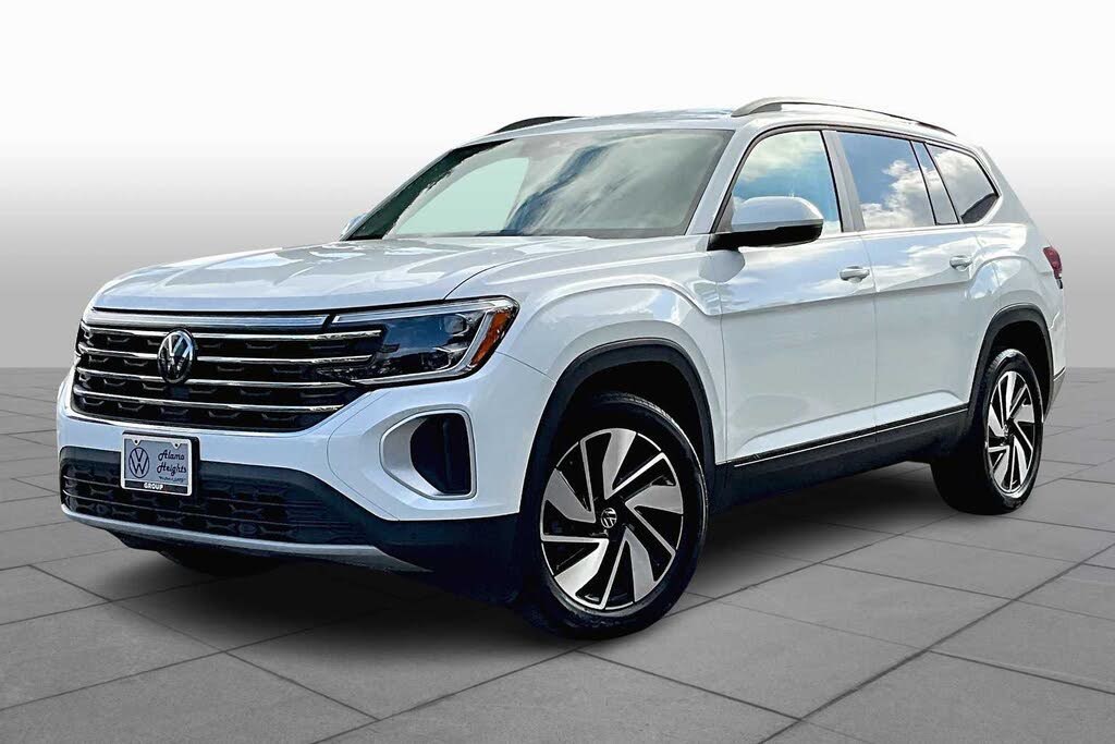 2025 Volkswagen Atlas SE 4Motion with Technology