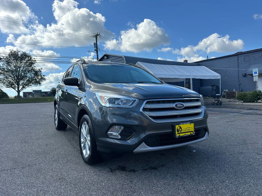 2018 Ford Escape SEL FWD