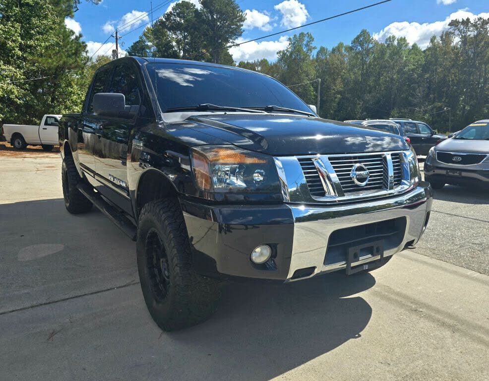 2012 Nissan Titan SV Crew Cab 4WD