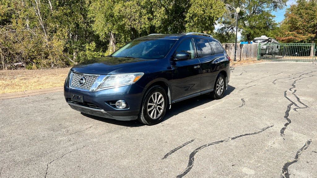 2015 Nissan Pathfinder SV