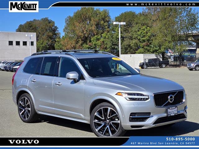 2019 Volvo XC90 Hybrid Plug-in T8 Momentum eAWD