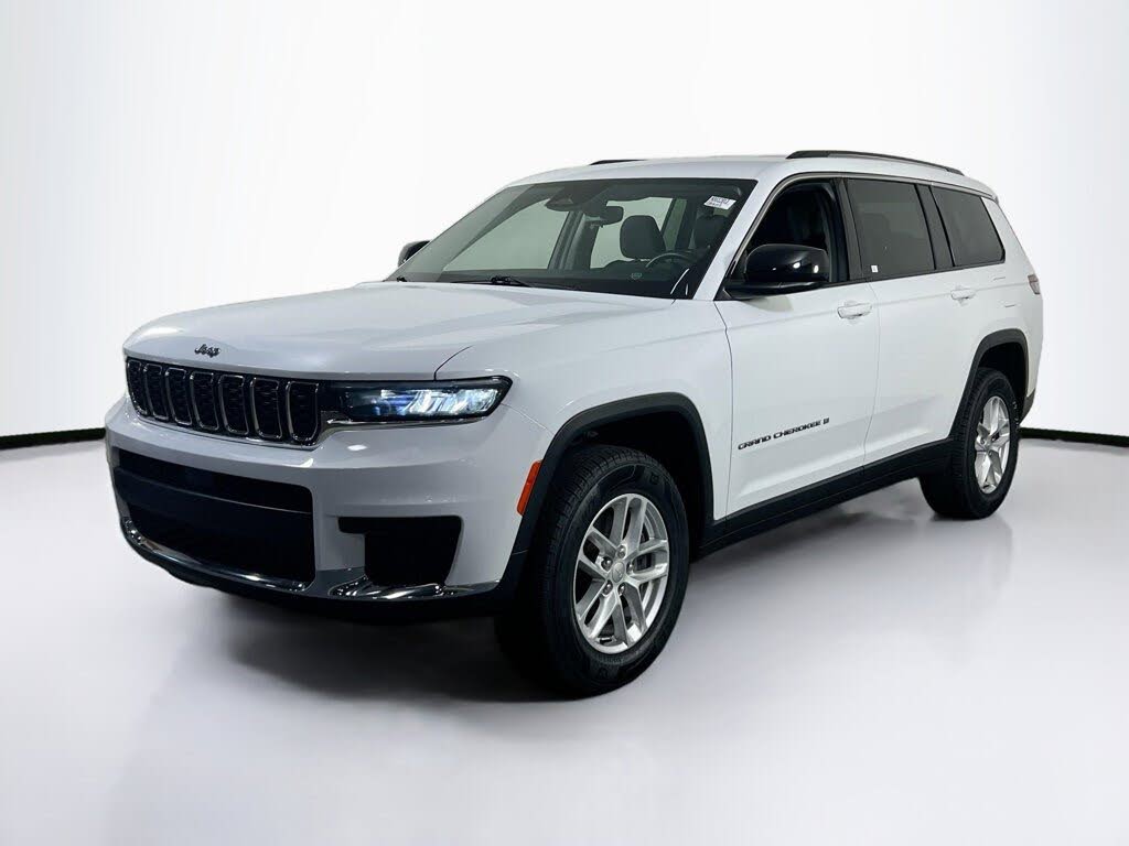 2022 Jeep Grand Cherokee L Laredo 4WD