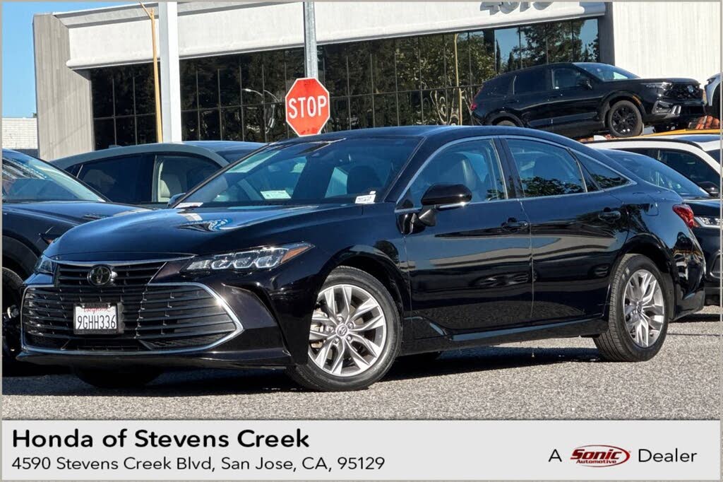 2022 Toyota Avalon XLE FWD