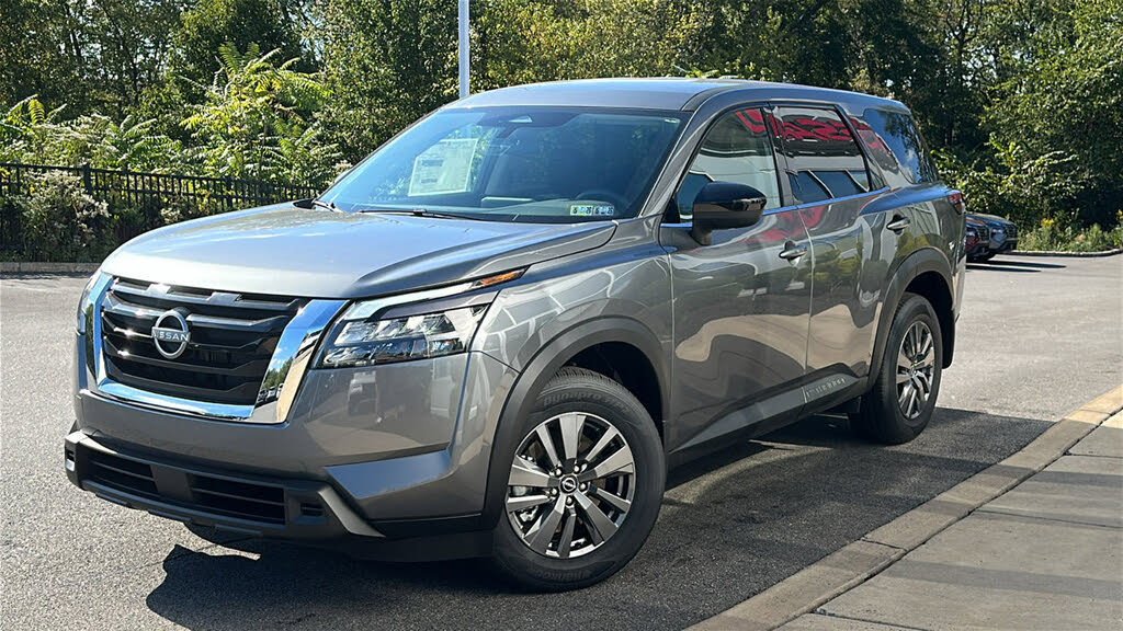 2025 Nissan Pathfinder S 4WD