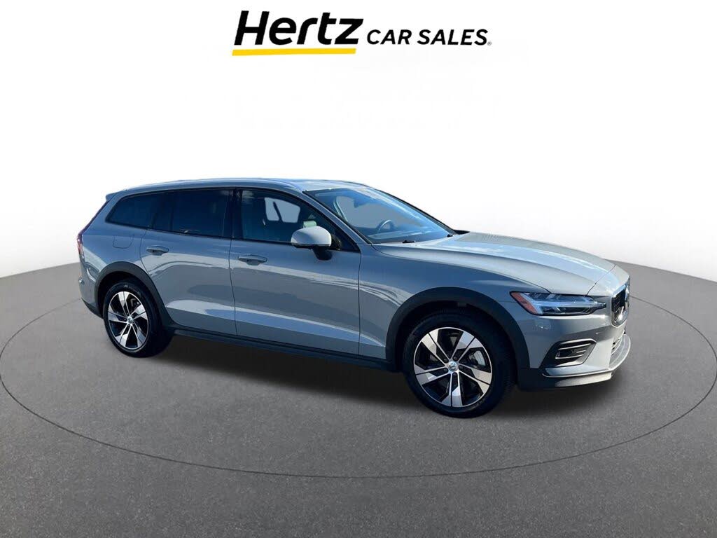 2025 Volvo V60 Cross Country B5 Plus AWD
