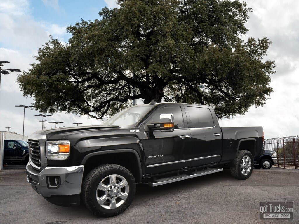 2017 GMC Sierra 2500HD SLT Crew Cab SB 4WD