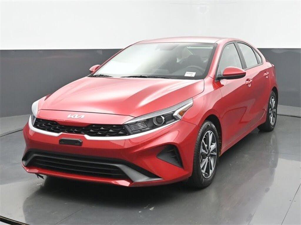 2024 Kia Forte LXS FWD