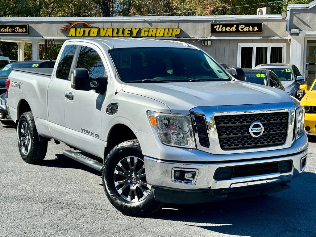 2017 Nissan Titan XD SV King Cab 4WD