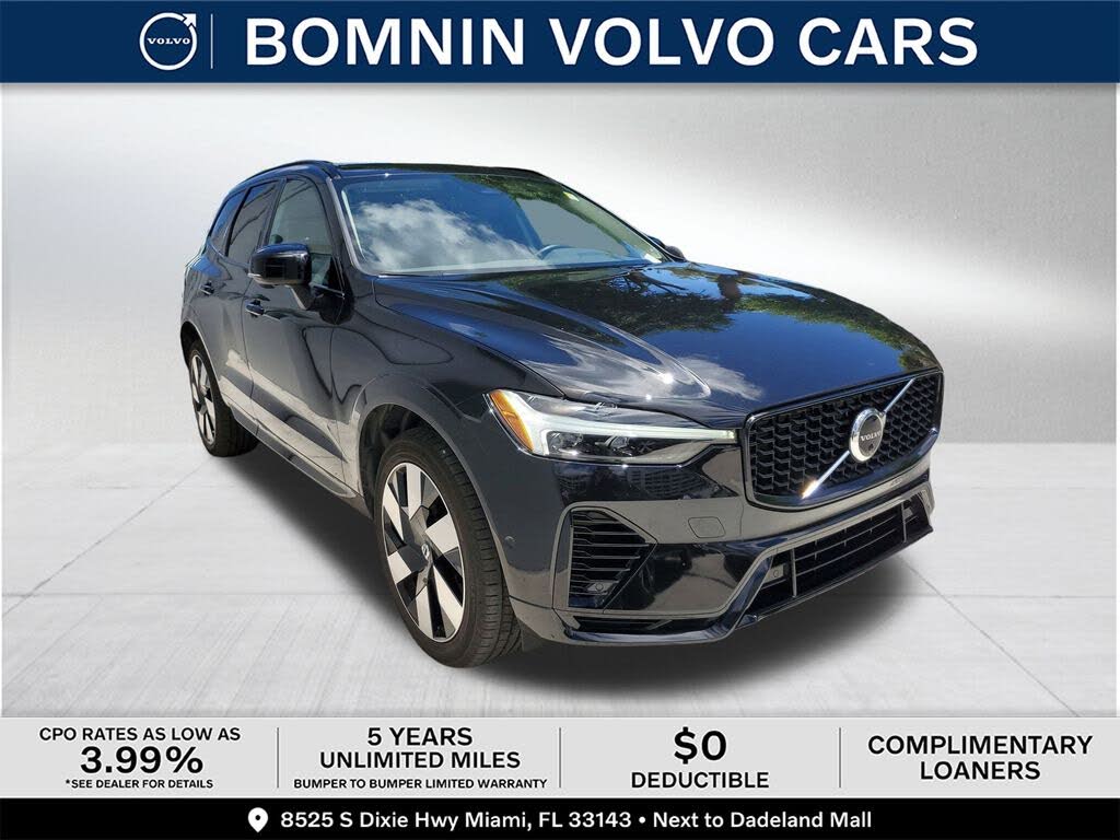 2024 Volvo XC60 Recharge T8 Plus Dark Theme eAWD