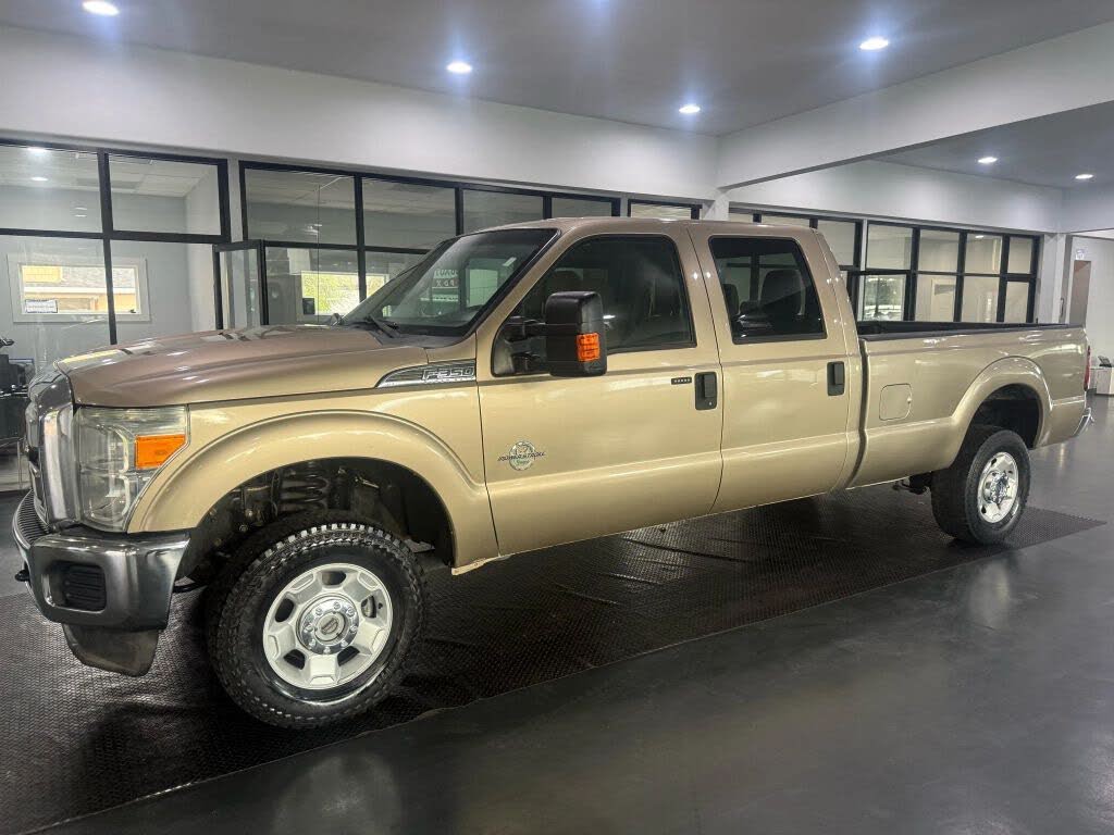 2011 Ford F-350 Super Duty XLT Crew Cab LB 4WD