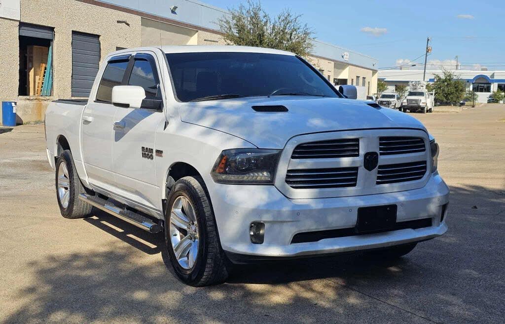 2015 RAM 1500 Sport Crew Cab 4WD