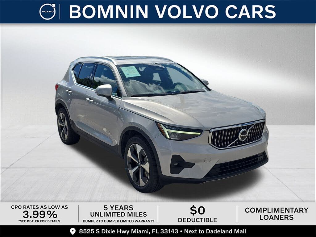 2023 Volvo XC40 B5 Plus Bright Theme AWD