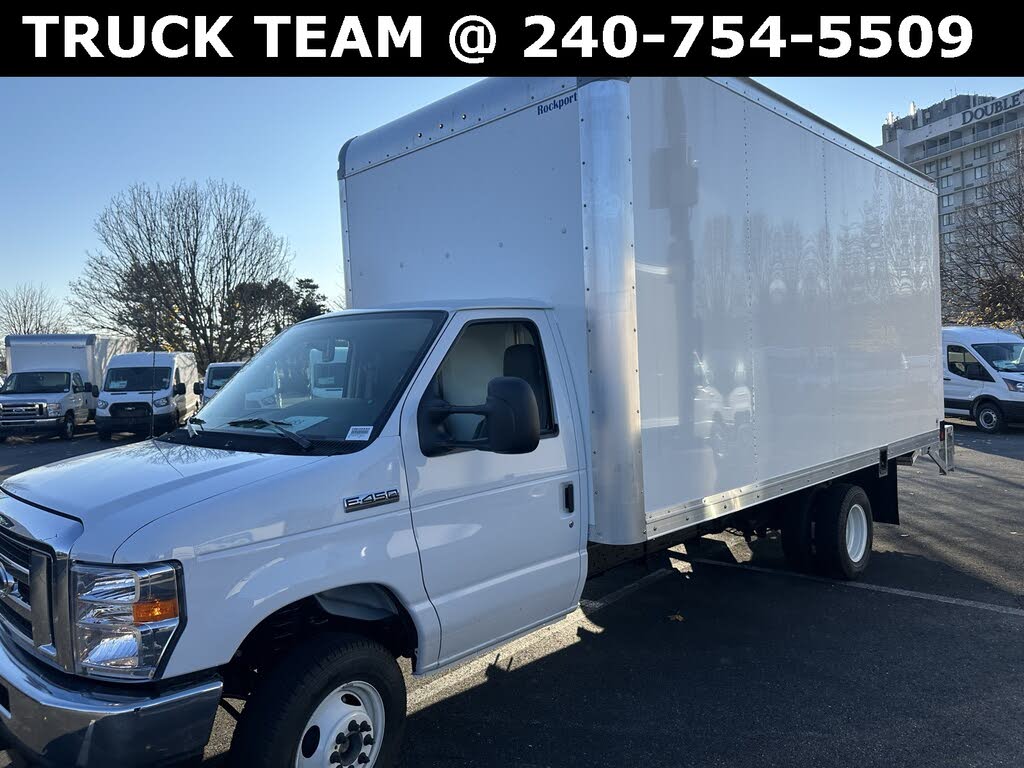 2025 Ford E-Series Chassis E-350 SD Cutaway SB DRW RWD