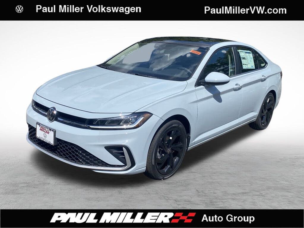 2025 Volkswagen Jetta SE FWD