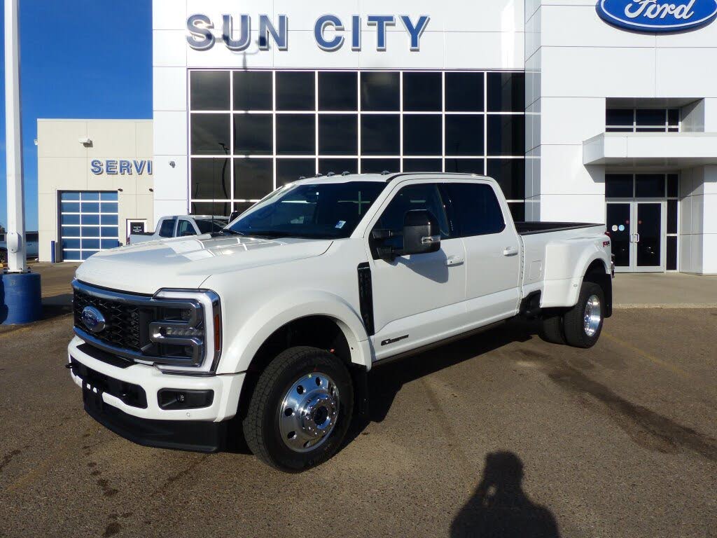 Ford F-450 Super Duty Platinum Crew Cab LB DRW 4WD 2026