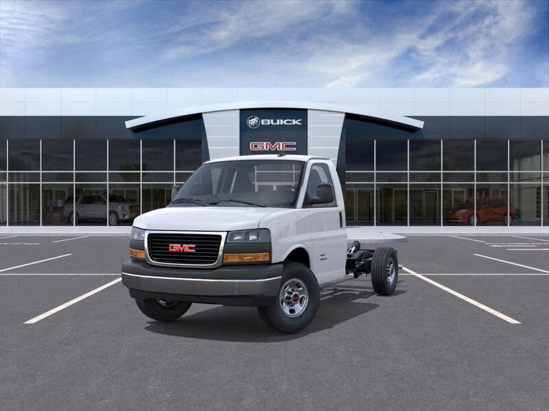 2025 GMC Savana Chassis 3500 139 Cutaway RWD