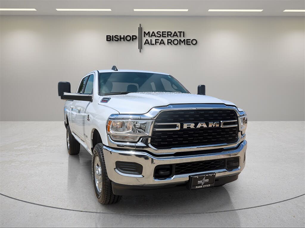 2022 RAM 2500 Big Horn Crew Cab 4WD