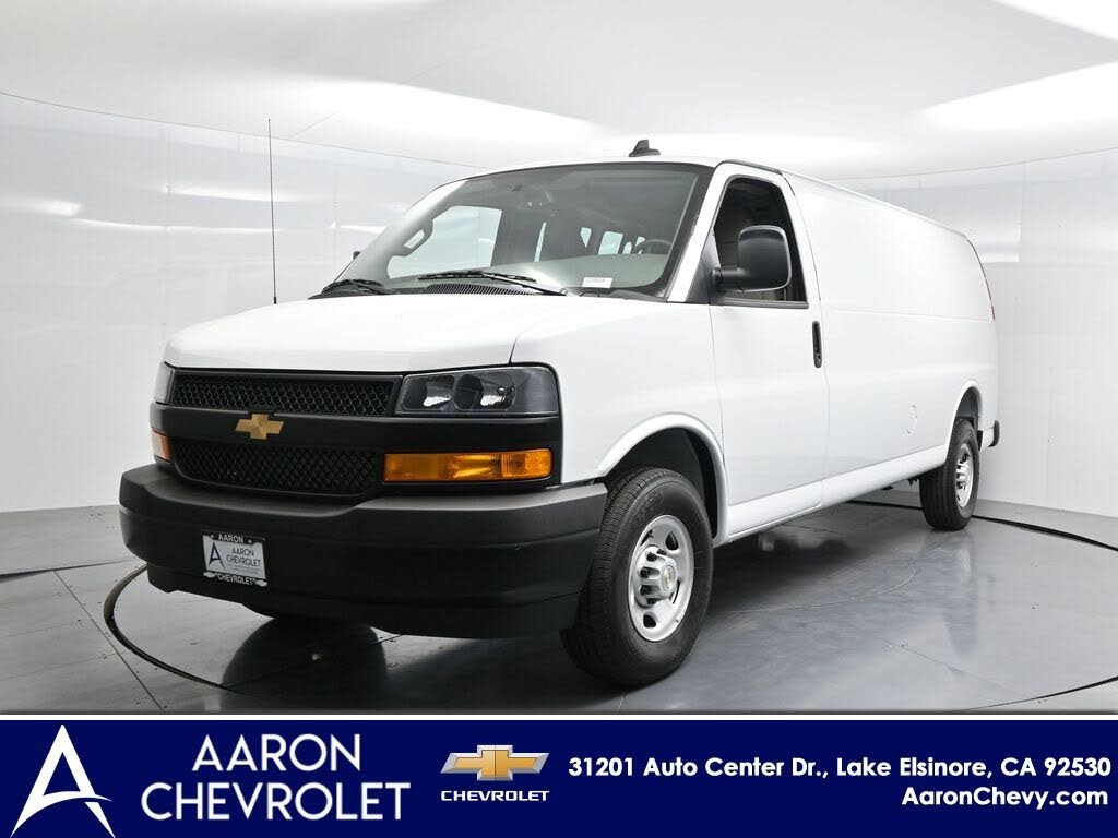 2025 Chevrolet Express Cargo 3500 RWD