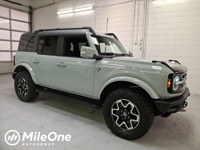 2022 Ford Bronco Outer Banks Advanced 4-Door 4WD