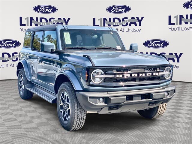 2025 Ford Bronco Outer Banks 4-Door 4WD