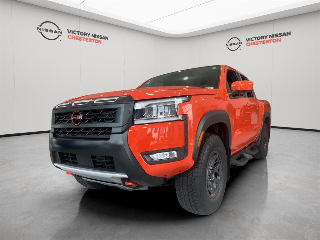 2025 Nissan Frontier PRO-4X Crew Cab 4WD