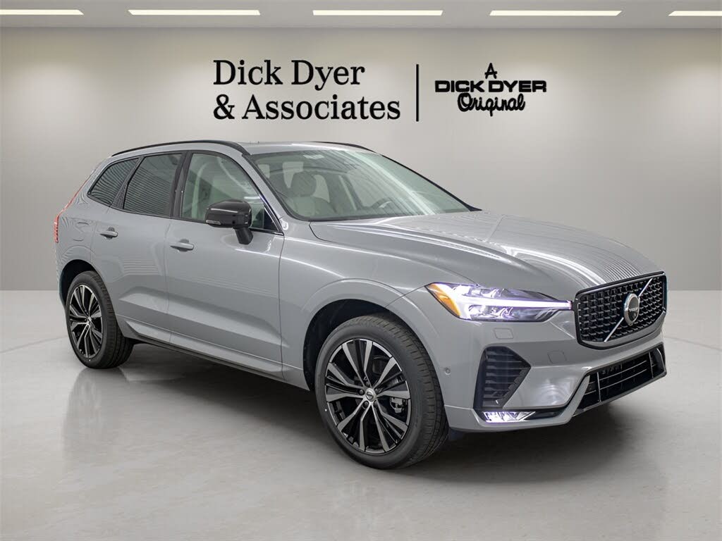 2025 Volvo XC60 B5 Plus Dark Theme AWD