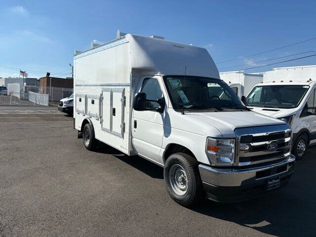 2026 Ford E-Series Chassis E-350 SD Cutaway 138 RWD
