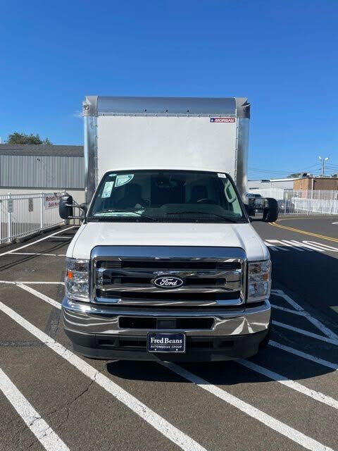 2026 Ford E-Series Chassis E-450 SD Cutaway 158 DRW RWD