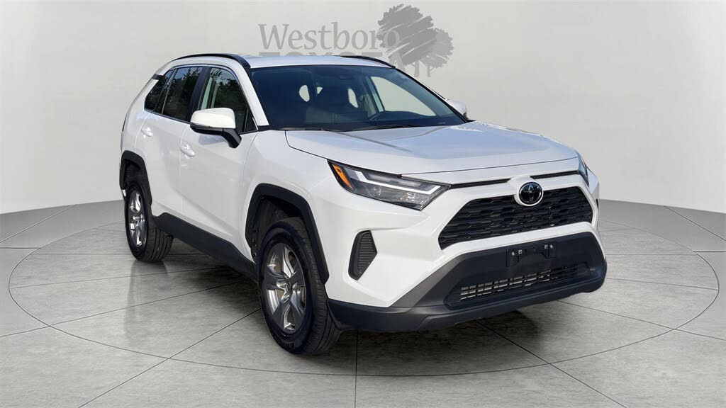 2024 Toyota RAV4 XLE AWD