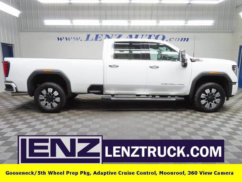 2025 GMC Sierra 2500HD Denali Crew Cab 4WD