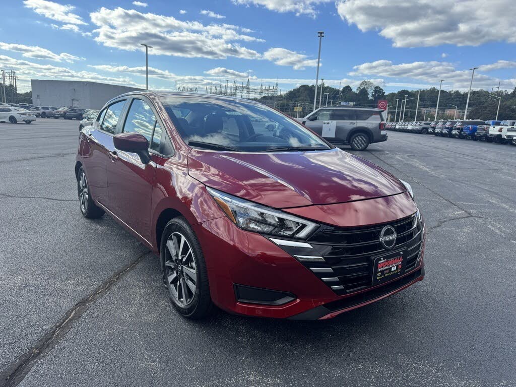 2025 Nissan Versa SV FWD