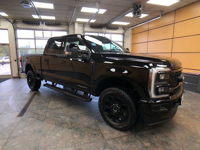 2026 Ford F-250 Super Duty Lariat Crew Cab 4WD