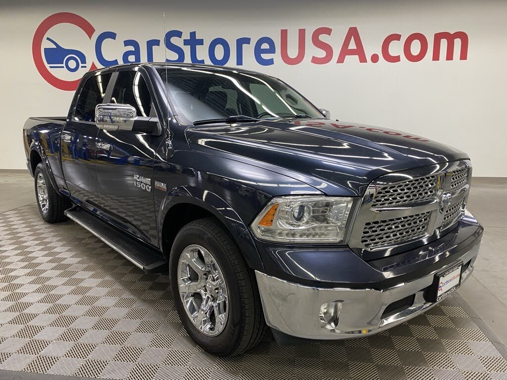2018 RAM 1500 Laramie Crew Cab RWD