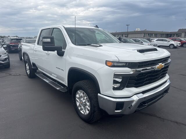 2024 Chevrolet Silverado 3500HD LT Crew Cab 4WD