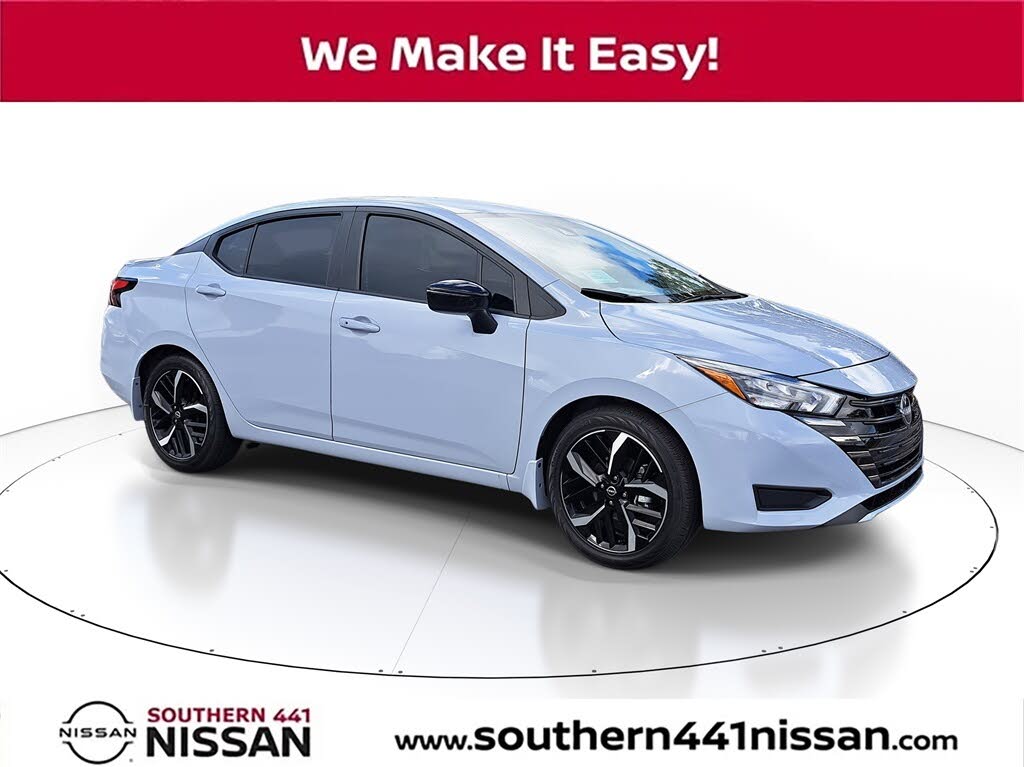 2025 Nissan Versa SR FWD